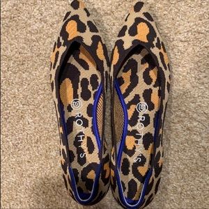 Rothy’s big cat points size 8